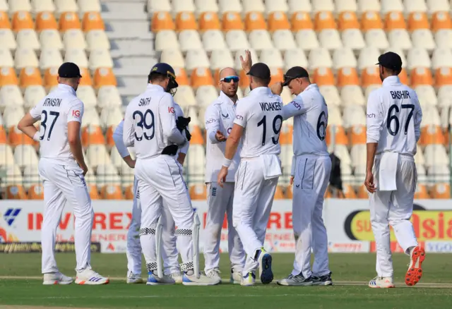 Jack Leach celebrates the wicket of Shaheen Shah Afridi