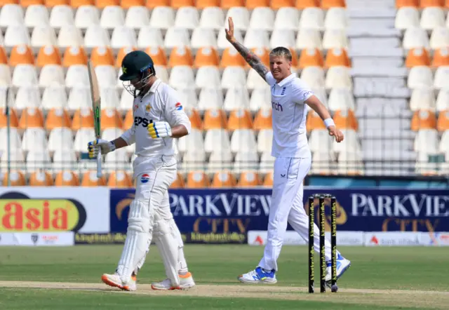 England's Brydon Carse appeals unsuccessfully for the wicket of Pakistan's Naseem Shah