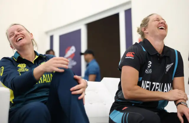 Alyssa Healy and Sophie Devine