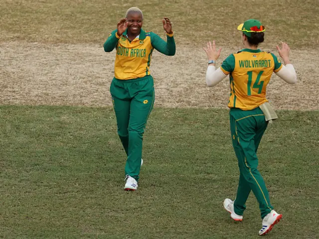 Nonkululeko Mlaba of South Africa celebrates