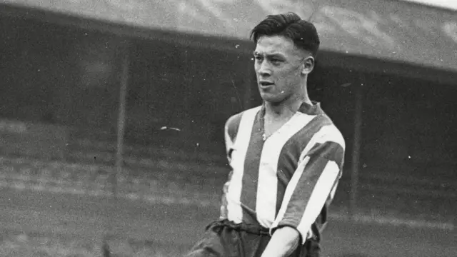 Frank Soo in Stoke's famous red and white stripes at their old Victoria Ground home