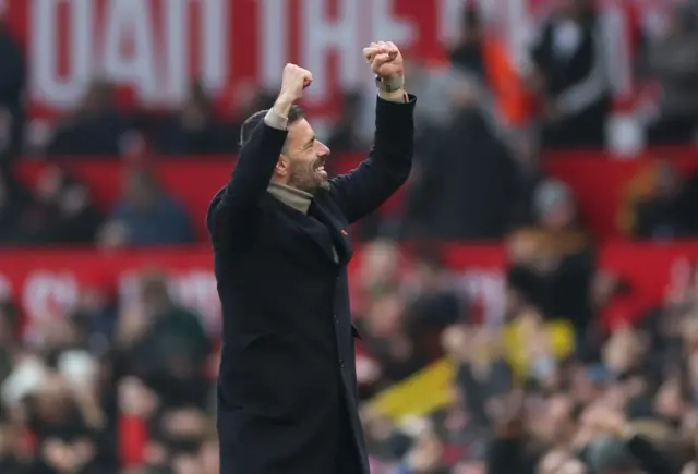 Ruud Van Nistelrooy celebrates after Man Utd take the lead