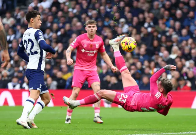 Sammie Szmodics scoring a bicycle kick against Tottenham