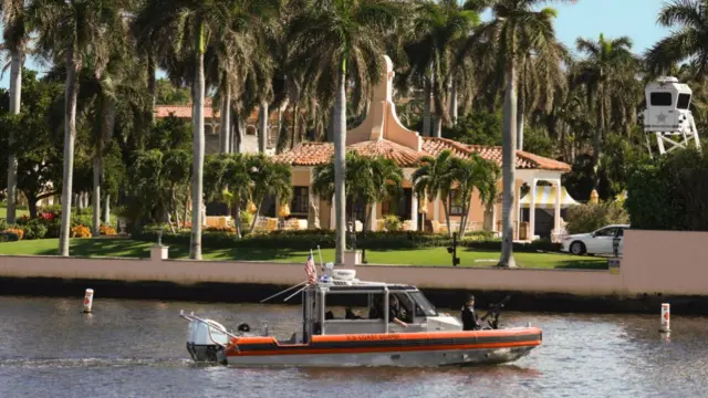 Coast Guard and Secret Service troops seen patrolling Trump's Florida home on Monday