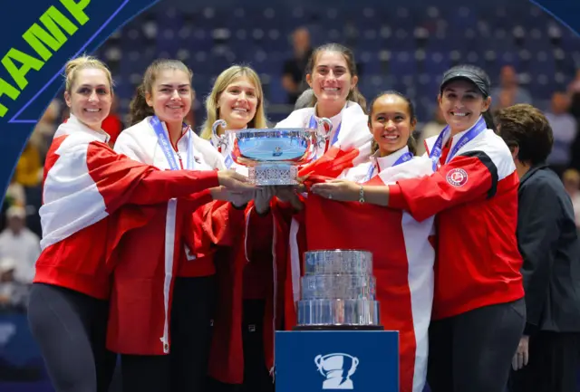 Gabriela Dabrowski, Marina Stakusic, Eugenie Bouchard, Rebecca Marino, Leylah Fernandez and Heidi El Tabakh, Captain of Team Canada celebrate with the trophy