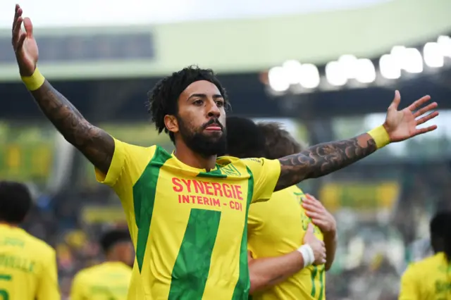 Sorba Thomas in Nantes kit