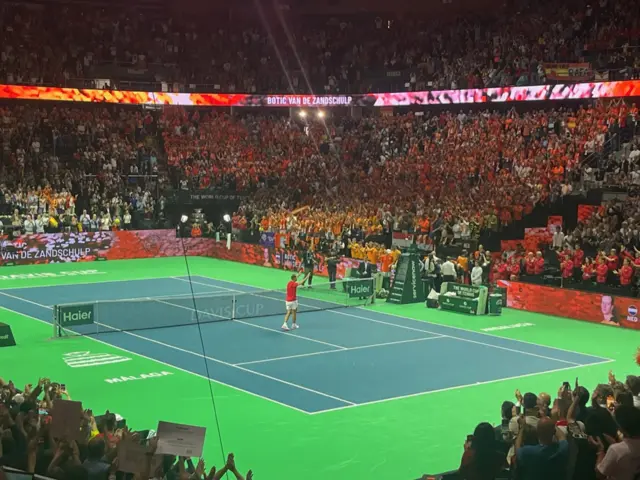 Rafael Nadal waves to the crowd