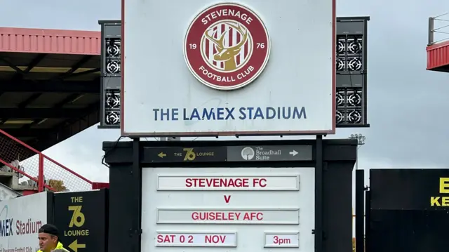 Stevenage v Guiseley