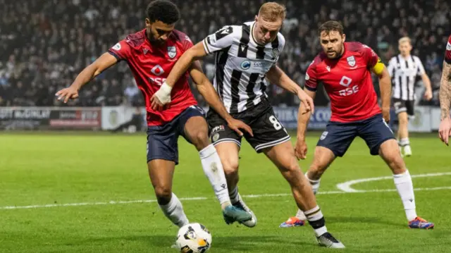 Ross County and St Mirren players