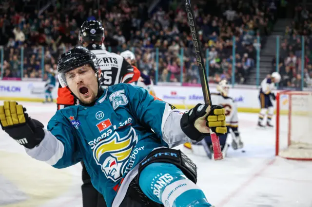 Bobo Carpenter celebrates his goal