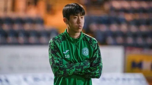 DUNDEE, SCOTLAND - NOVEMBER 23: Hibernian's Kwon Hyeok-kyu during a William Hill Premiership match between Dundee and Hibernian at the Scot Foam Stadium at Den's Park on November 23, 2024, in Dundee, Scotland. (Photo by Euan Cherry / SNS Group)