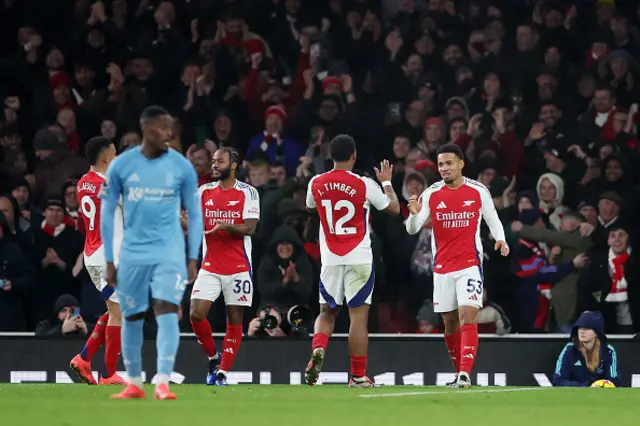 Ethan Nwaneri of Arsenal (right) celebrates