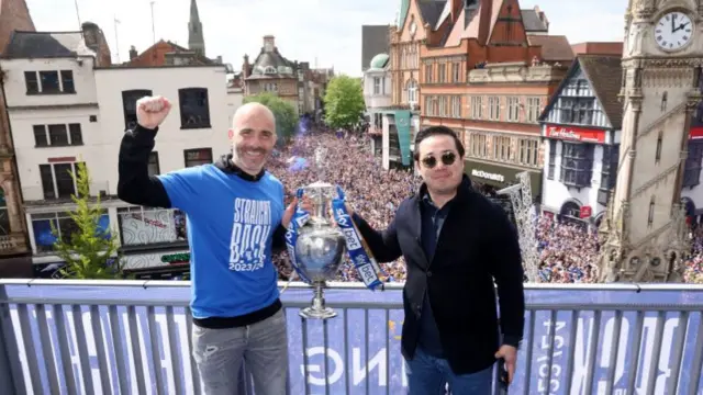 Leicester City Chairman Aiyawatt Srivaddhanaprabha and Leicester City Manager Enzo Maresca