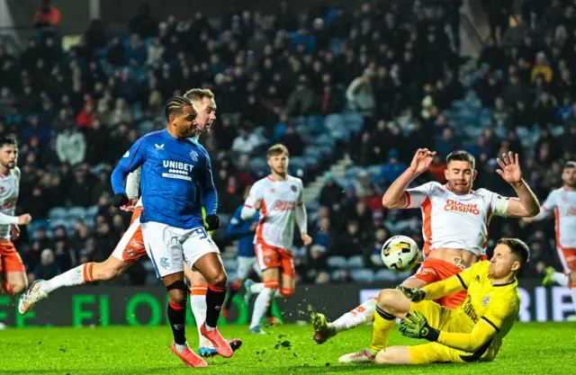 Dundee United held on for a point at Ibrox