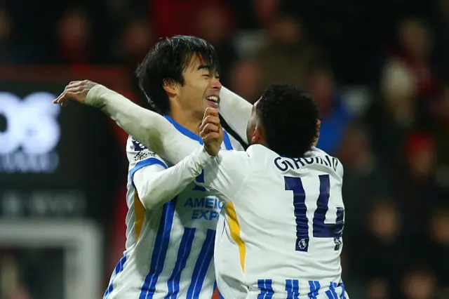 Kaoru Mitoma of Brighton & Hove Albion celebrates