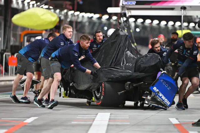 Franco Colapinto's car is taken away following his crash