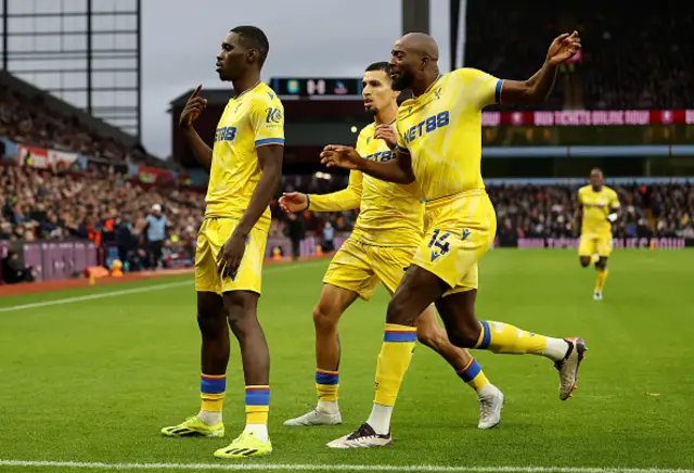 Ismaila Sarr of Crystal Palace celebrates