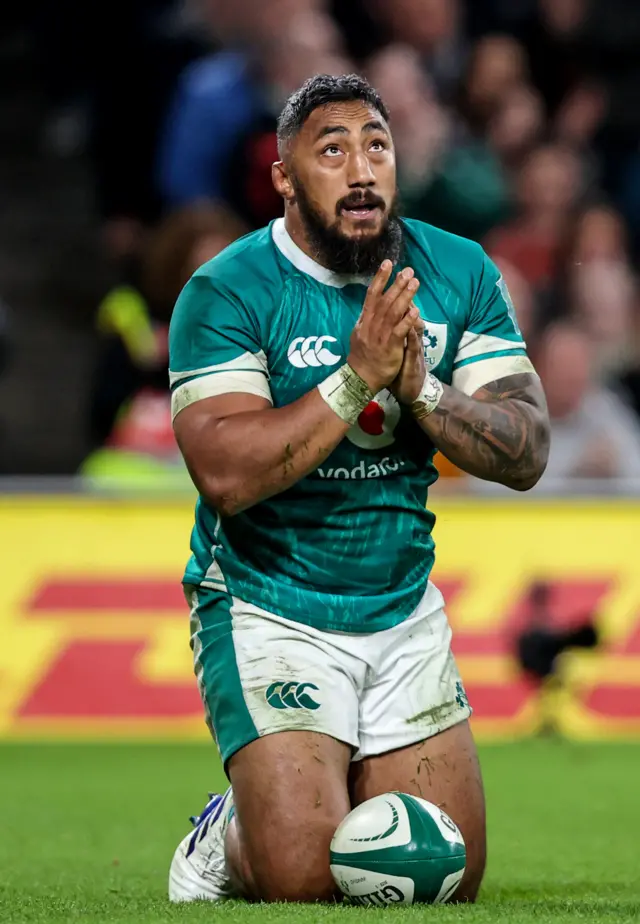 Bundee Aki