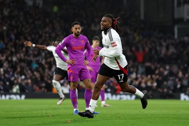 Alex Iwobi of Fulham celebrates