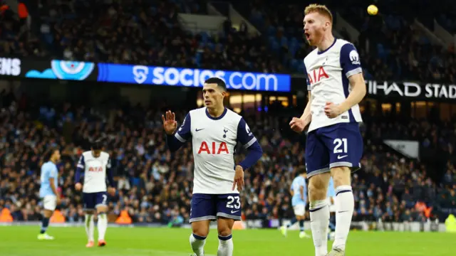 Pedro Porro celebrates scoring their third goal with Dejan Kulusevski