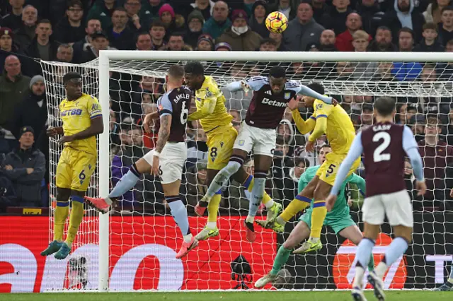 Ross Barkley (2L) scores their second goal