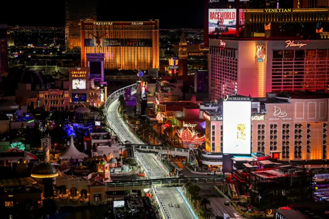 Las Vegas street track