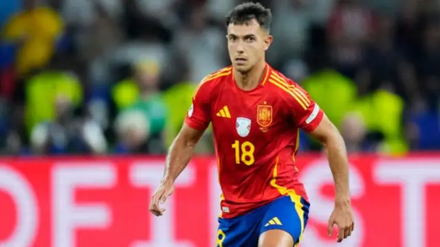 Martin Zubimendi playing for Spain