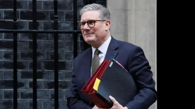 Starmer leaving 10 Downing street