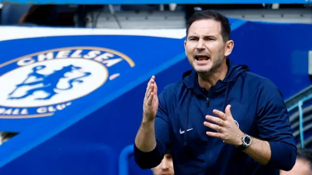 Frank Lampard shouts instructions while manager of Chelsea