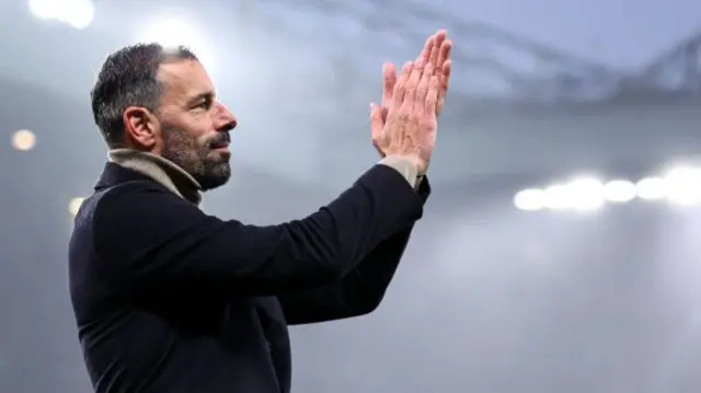 Ruud van Nistelrooy applauds Manchester United fans