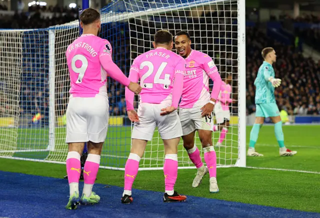 Cameron Archer of Southampton celebrates