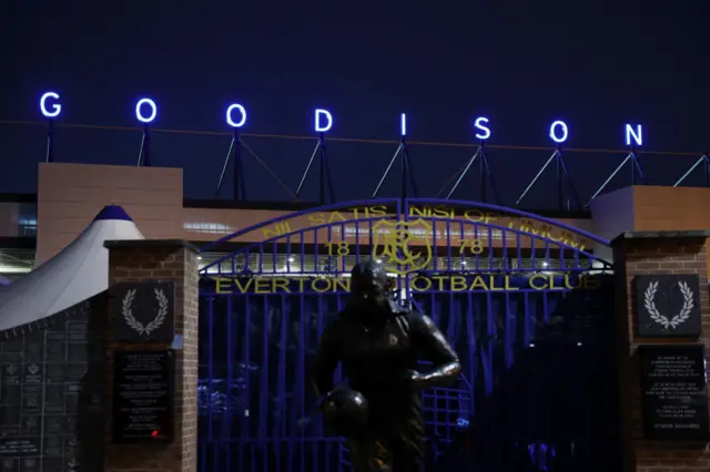 Dixie Dean Statue outside the front of Goodison Park