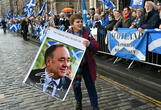 Alex Salmond remained a hugely popular figure among many nationalists who turned out to pay a Saltire-waving tribute