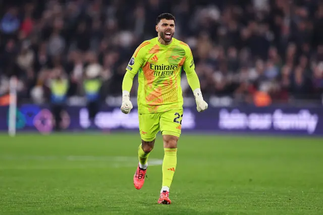 David Raya of Arsenal celebrates