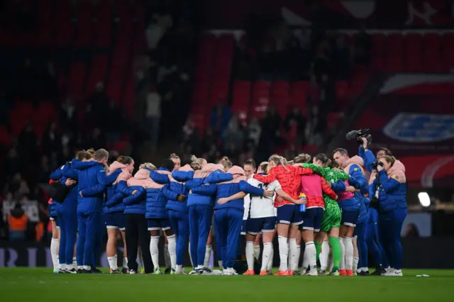 England huddle