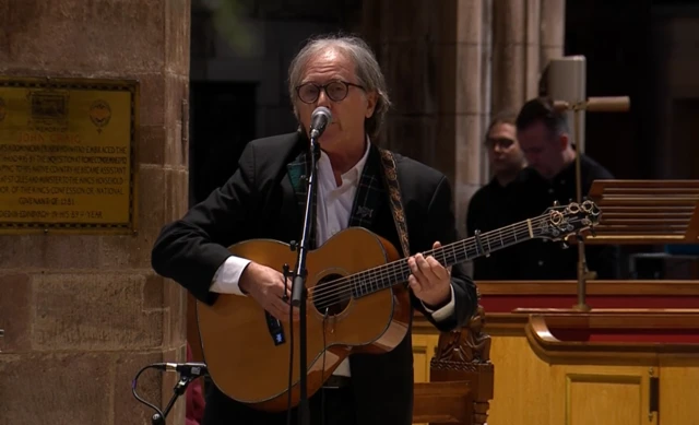 Dougie MacLean