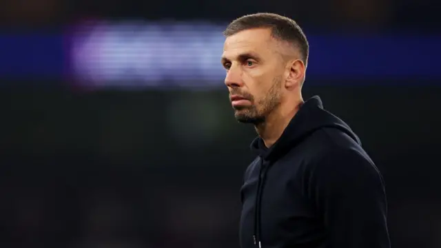 Gary O'Neil, head coach of Wolverhampton Wanderers looks on