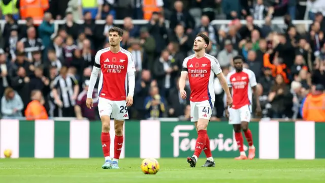 Kai Havertz and Declan Rice of Arsenal look dejected