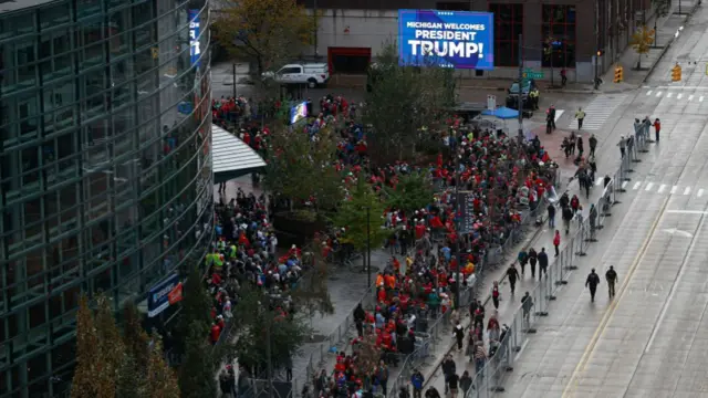 A crowd forms outside of the venue will Trump will host his last rally of the election