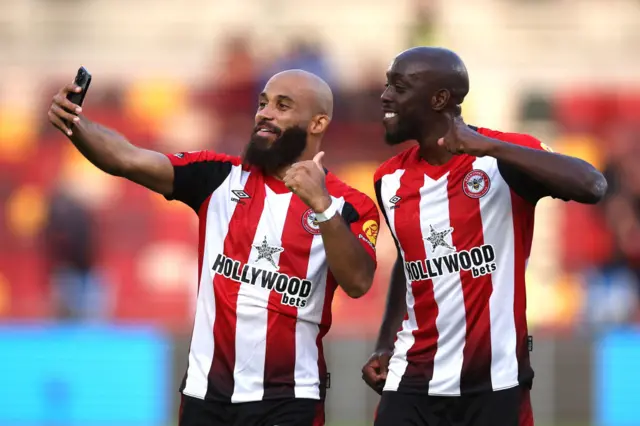 Yoane Wissa and Bryan Mbeumo of Brentford take a selfie