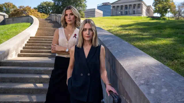 Mary Joyce and Melissa Alexander stand in front of the Tennessee legislature