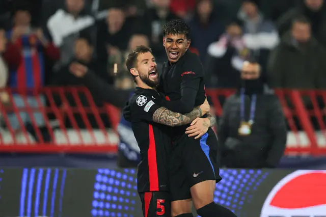 Inigo Martinez Berridi celebrates with Lamine Yamal