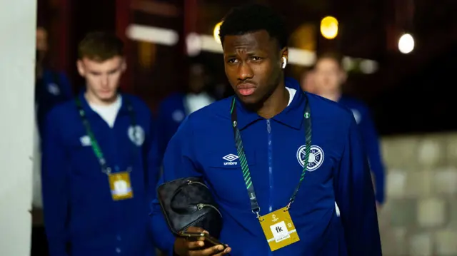 Hearts' Daniel Oyegoke arrives at Tynecastle