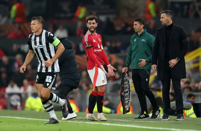 Bruno Fernandes of Manchester United reacts