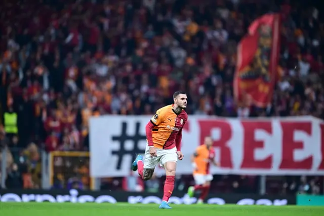 Mauro Icardi of Galatasaray in action