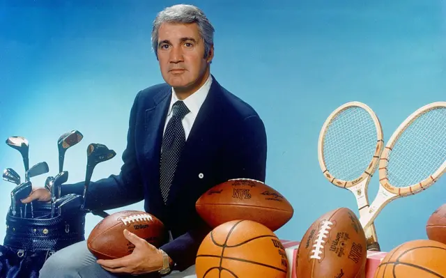 Pat Summerall, seen here in 1973, had a long sports broadcasting career after leaving the football field