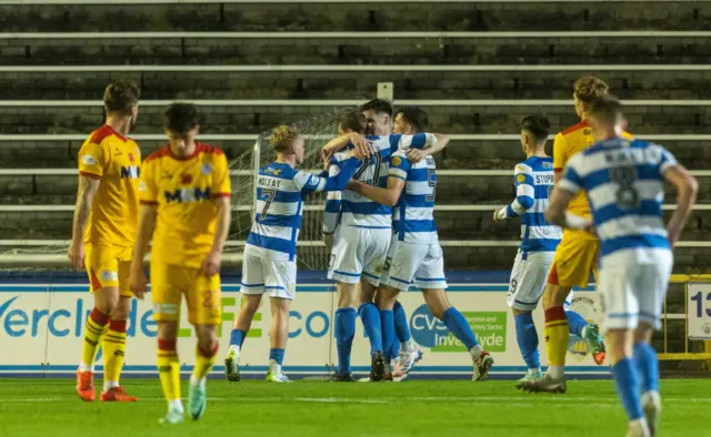 Morton celebrate