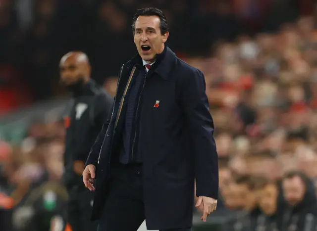 Unai Emery looks on during Aston Villa v Liverpool