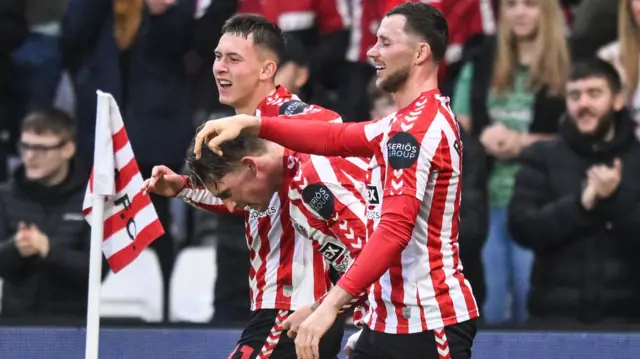 Sunderland celebrate goal