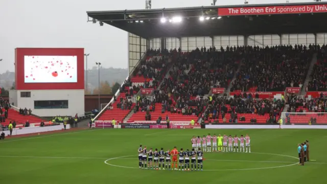 Players remember at Stoke